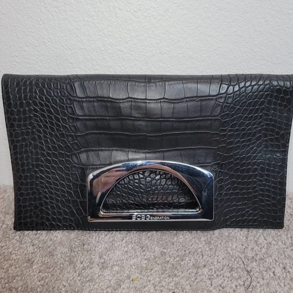 BCBGeneration Black Croc Embossed Foldover Clutch NEW - Picture 1 of 4
